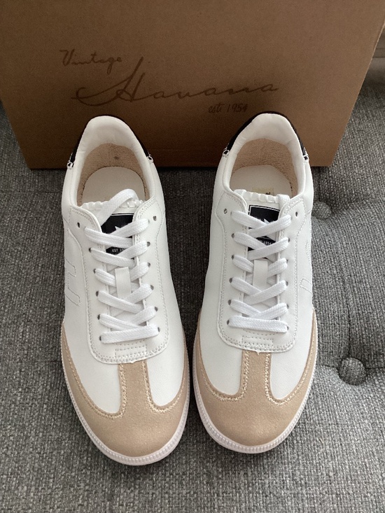 Vintage Havana Shoes - Vintage Havana Crisp Sneaker (Women), size 8
